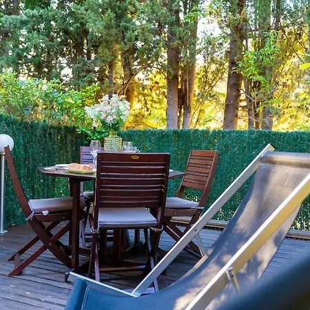 Apartment Avec Jardinet Dans Avec Piscine Sanary-sur-Mer