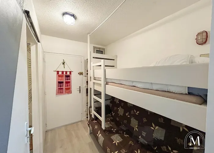 Avec Jardinet Dans Avec Piscine