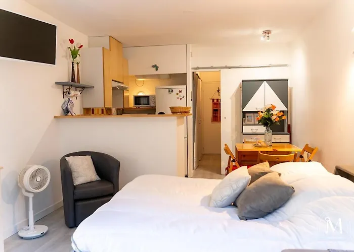 Avec Jardinet Dans Avec Piscine